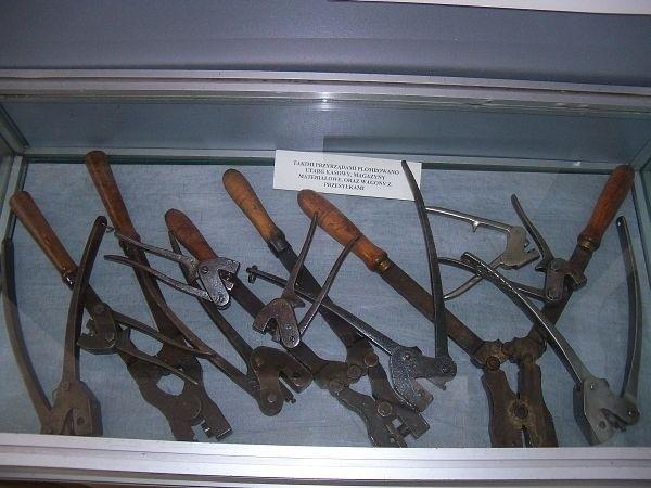 Narzędzia do plombowania, wyglądają trochę jak z muzeum tortur :)