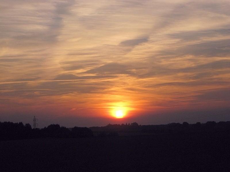 Słońce żegna ten piękny sierpniowy dzień
