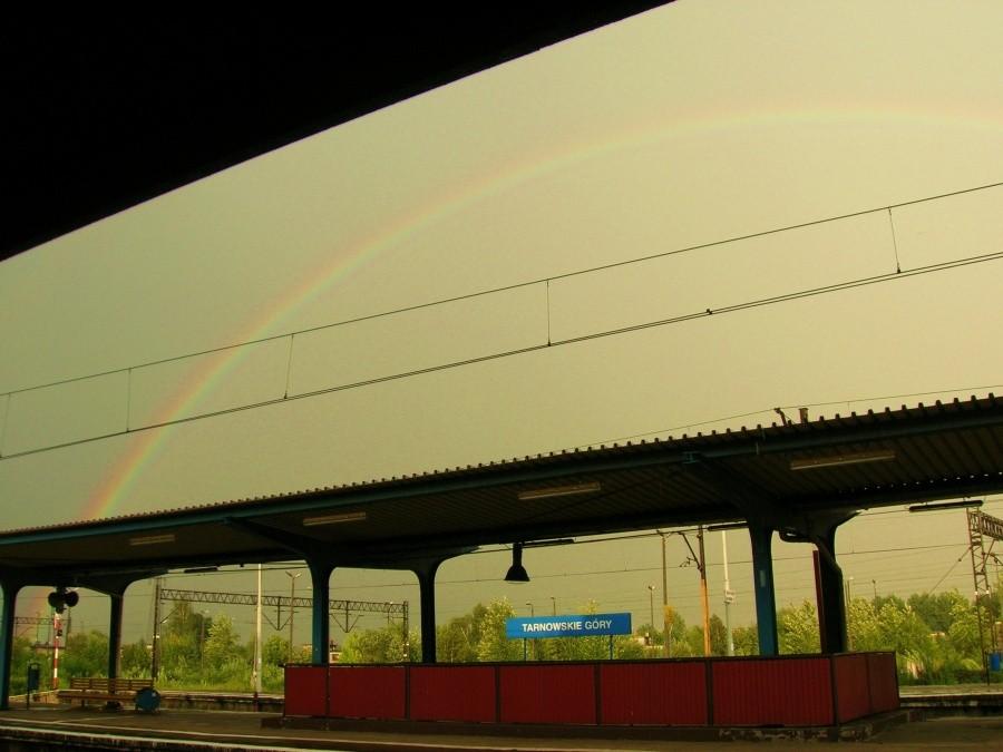 Tęcza nad dworcem