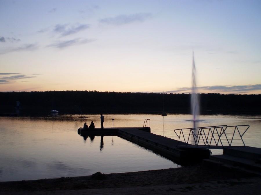 Wieczór na Przystani Canoe
