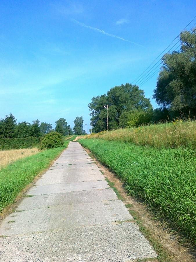 Potem wzdłuż wału biegła tzw.betonka