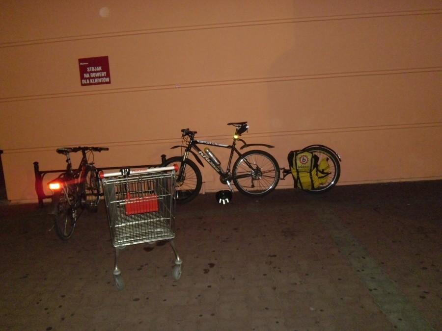 Auchan Sosnowiec - rowerowy TIR załadowany i gotów do jazdy
