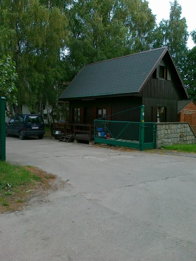 Domki wczasowe przy torach