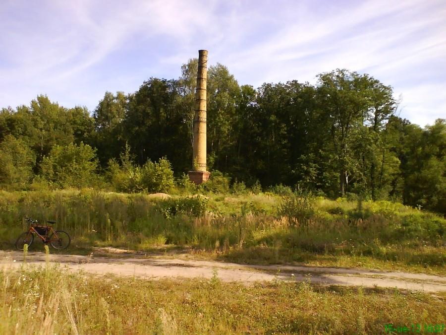 Samotny komin nad Bobrem, na podejrzanej wyspie