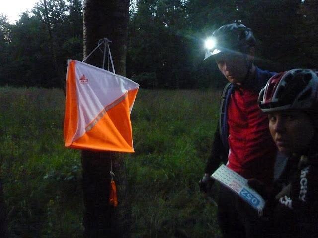 Czoło mu się świeci. Temu Chrisu.
