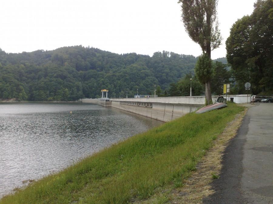 Rożnów zapora