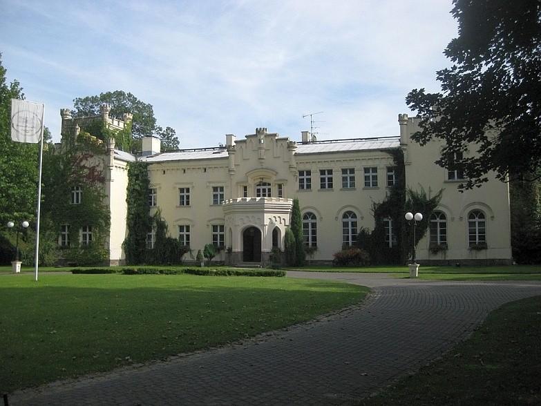 Pałac w Krześlicach