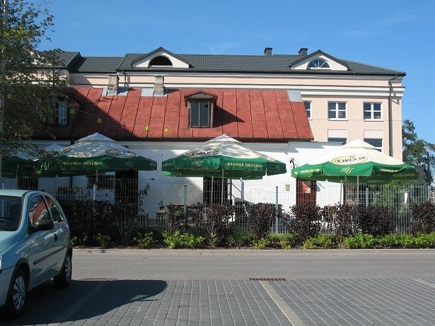 Przedwojenna mykwa zaadoptowana na knajpkę/