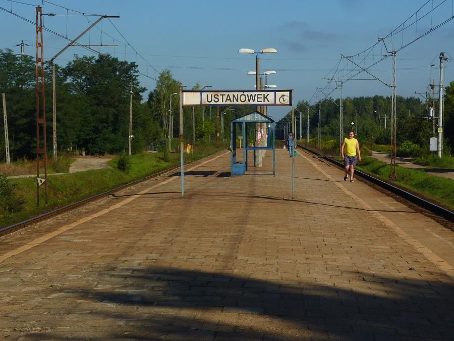 Przystanek osobowy w Ustanówku