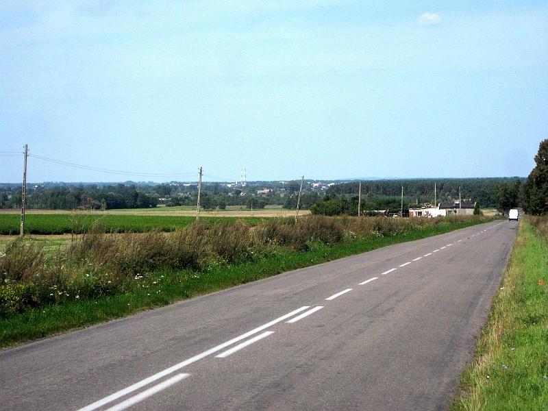Widok na Rogoźno z wsi Studzieniec