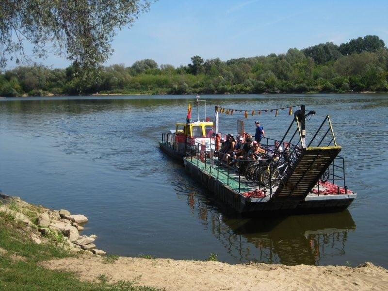 Rowerowy prom Truskawka