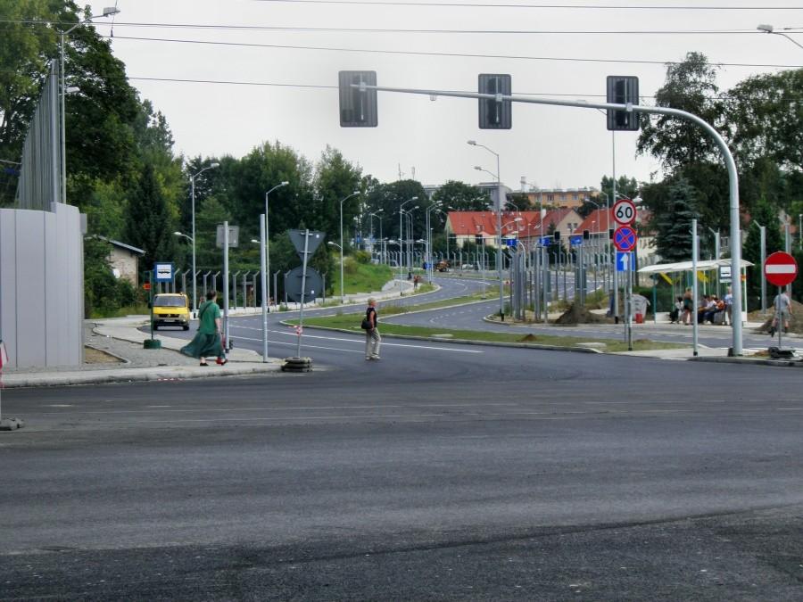 Tak wyglądała ulica Wszystkich Świętych 30 sierpnia 12 r. od strony ulicy Arkońskiej.