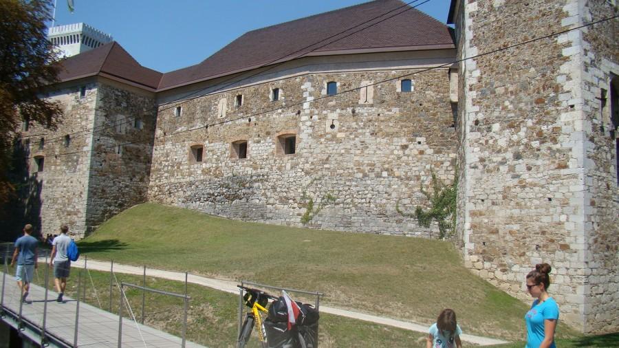 Zamek na wzgórzu