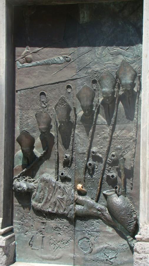 Drzwi do katedry św. Mikołaja