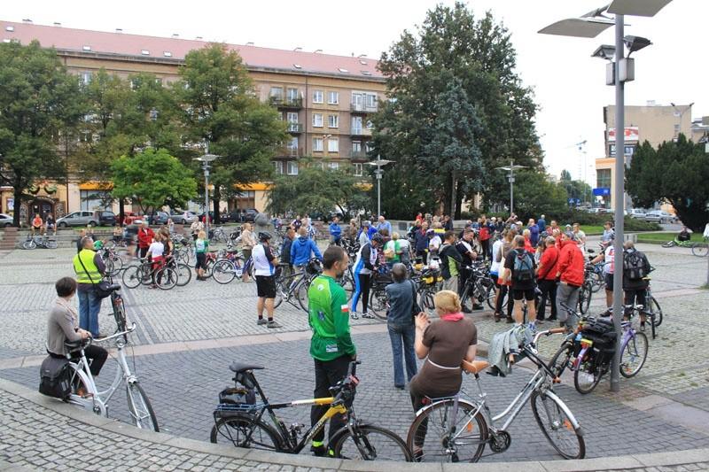 na Placu Lotników