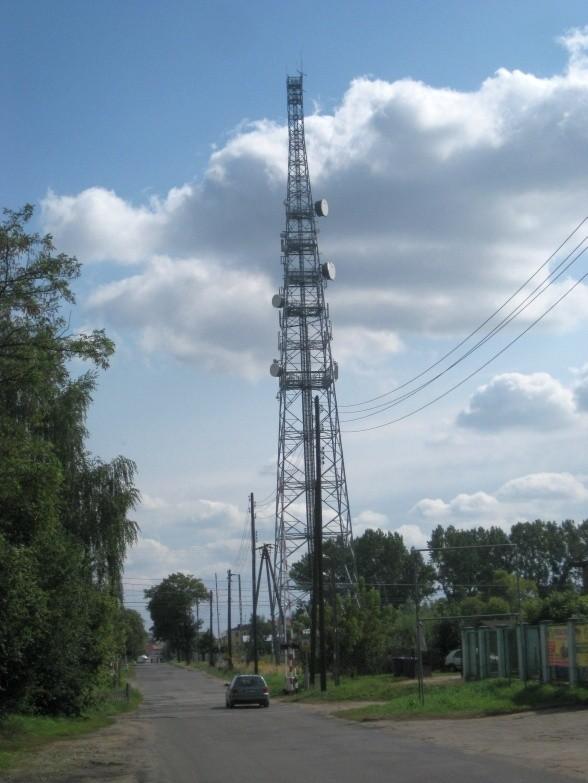 Stalowa wieża telekomunikacyjna we Wrześni