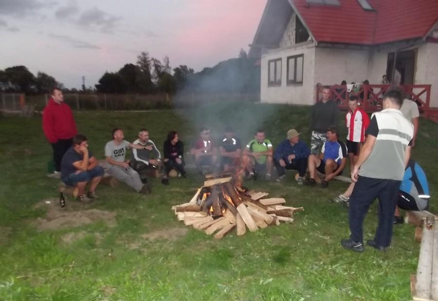 OGNISKO W NADBRZEŻU