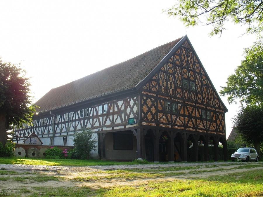 Trutnowy - dom podcieniowy
