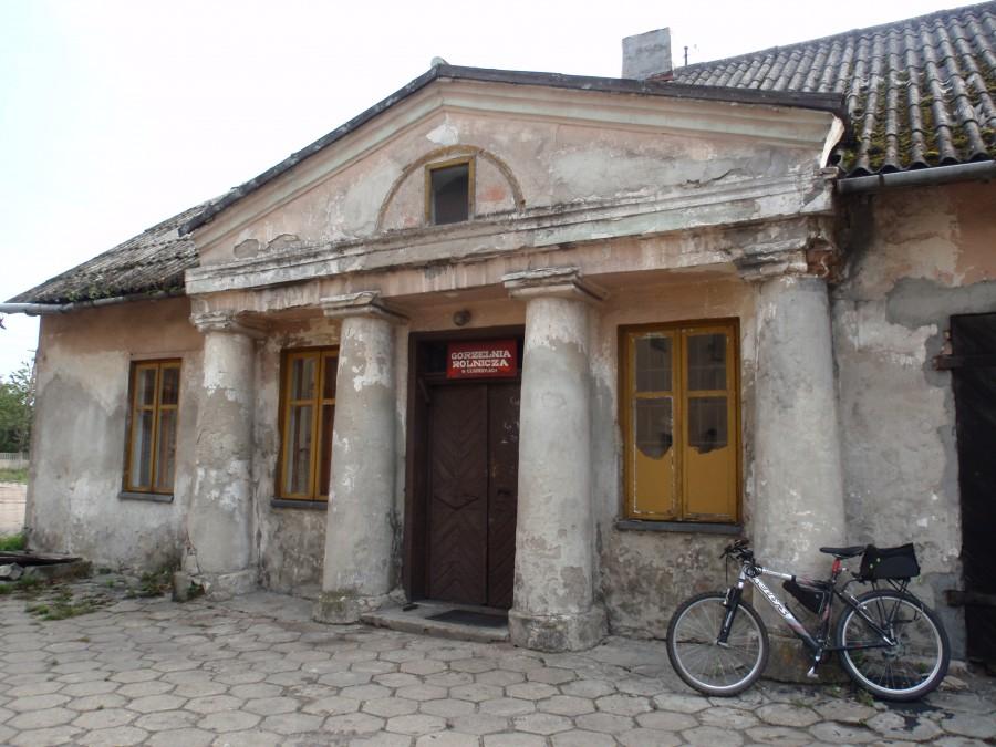 Budynek w gorzelni w Czarnożyłach