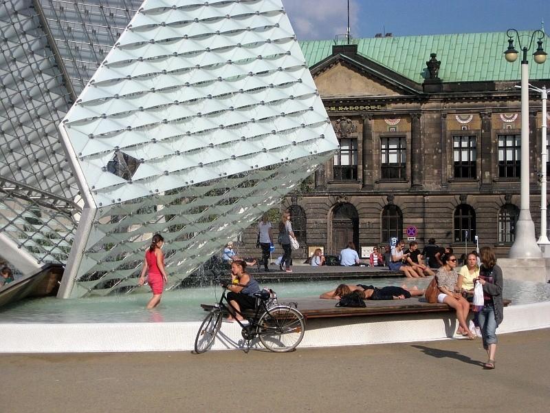 poznaniacy polubili nową fontannę