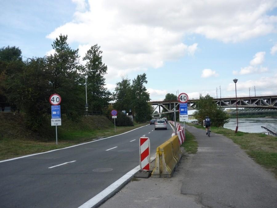 Objazd zamkniętego tunelu wzdłuż Wisły