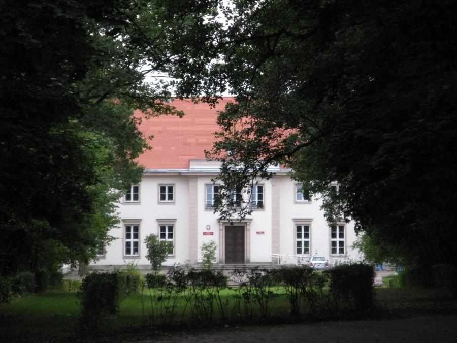 Siedziba Dyrekcji i Muzeum Przyrodniczego WPN
