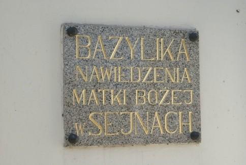 kościół w Sejanch pełni funkcję świątyni parafialnej, sanktuarium i kolegiaty