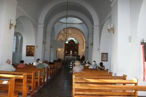 wnętrze kościoła