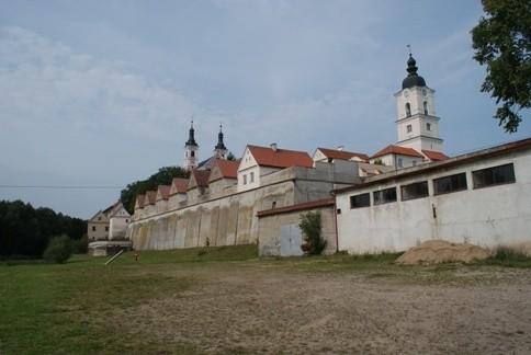 kalsztor w Wigrach