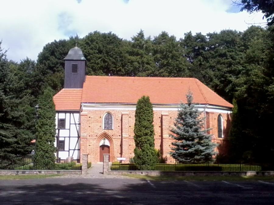 Gotycki kościół Krzyża Św. w Kaszczorku