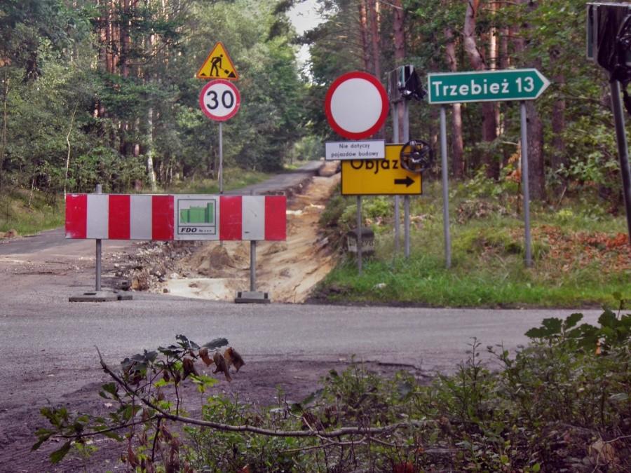 Obawiam się, że remont drogi Dobieszczyn - Karszno szybko się nie skończy.