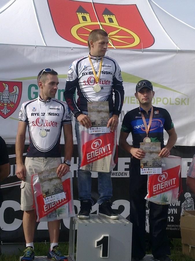 Zwycięzcy MTB MARATON kOŁO 2012 Mateusz Mróz i Mateusz Rybczyński