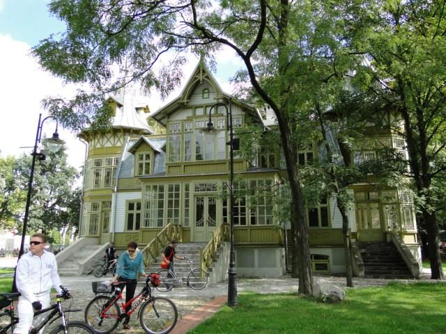 Pałacyk przy Skansenie Łódzkiej Architektury Drewnianej