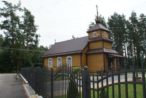 drewniana zabytkowa molenna z 1948 r w Grabowych Grądach. Wieś ta jest całkowicie zamieszkała przez staroobrzędowców.