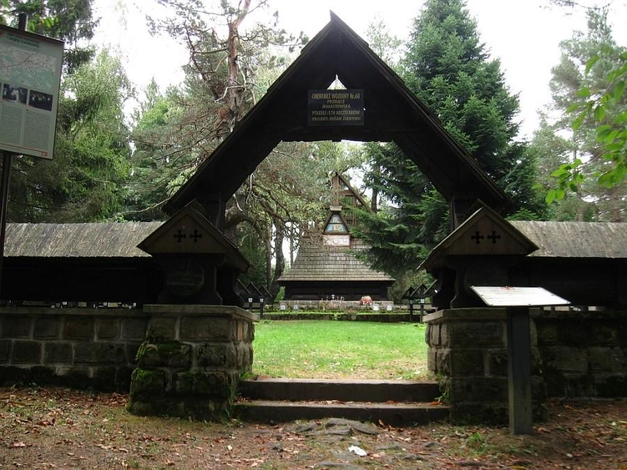 Przeł. Małastowska- kolejny cmentarz.