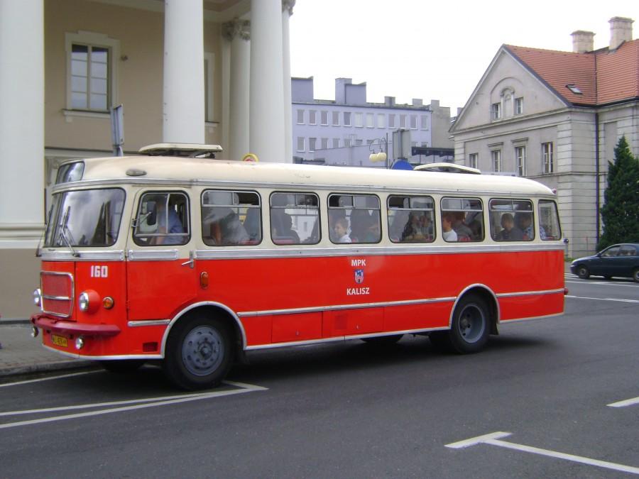 Zabytkowy autobus kaliskiej komunikacji miejskiej