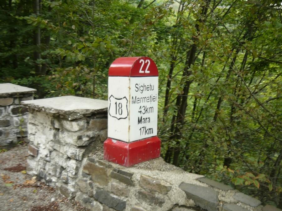 Słupek kilometrażowy w Rumuni