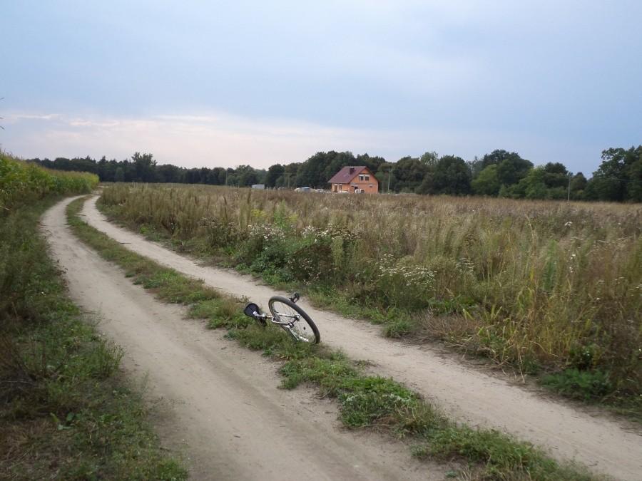 Nowy domek pośrodku niczego...