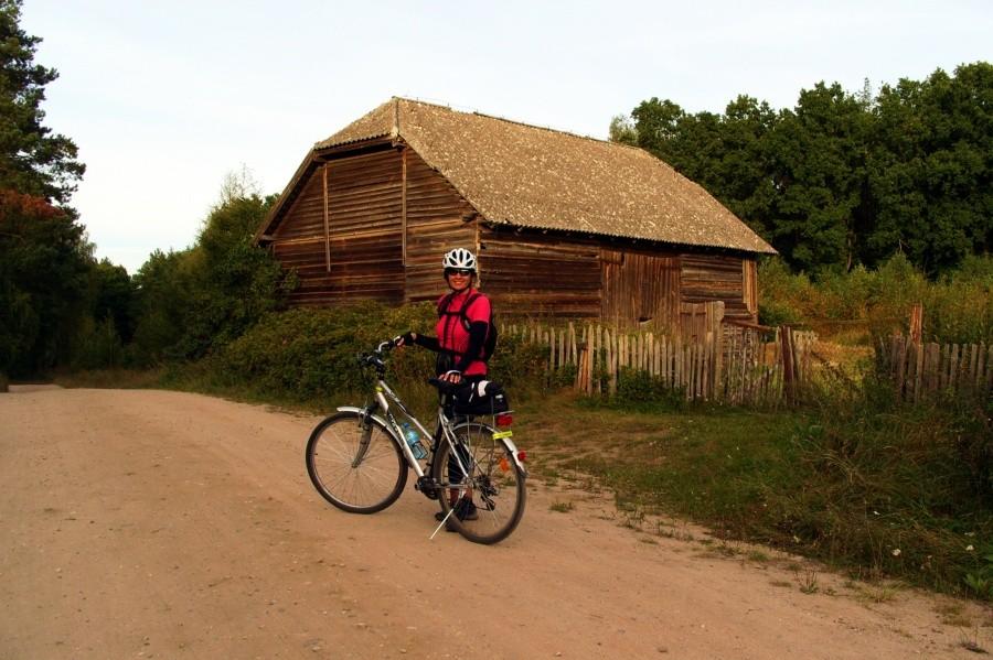 Wycieczka polnymi i leśnymi drogami