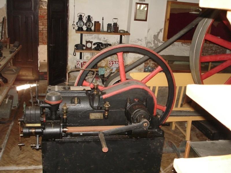 Izba historyczna (przez okno)