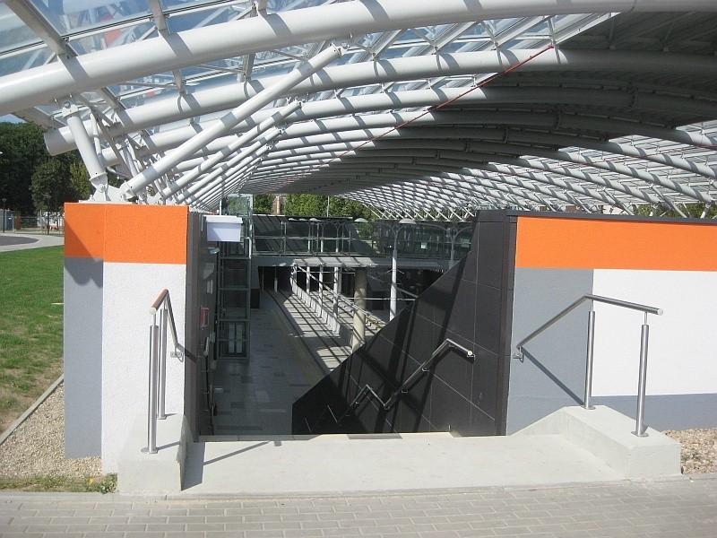 Stacja poznańskich szybkich tramwajów - Os. Rusa