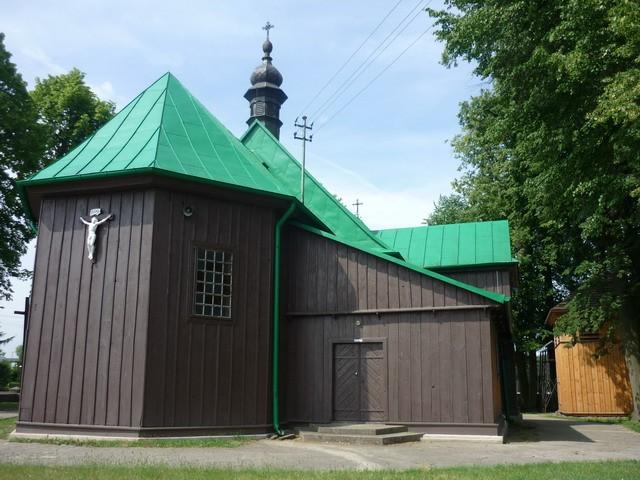 Kołacinek - XVIII wieczny kościół p.w. Wszystkich Świętych