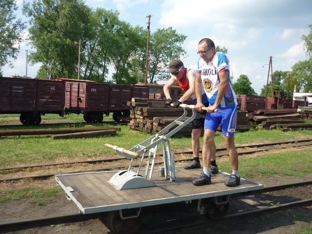 W Rogowie po raz pierwszy jechałem drezyną