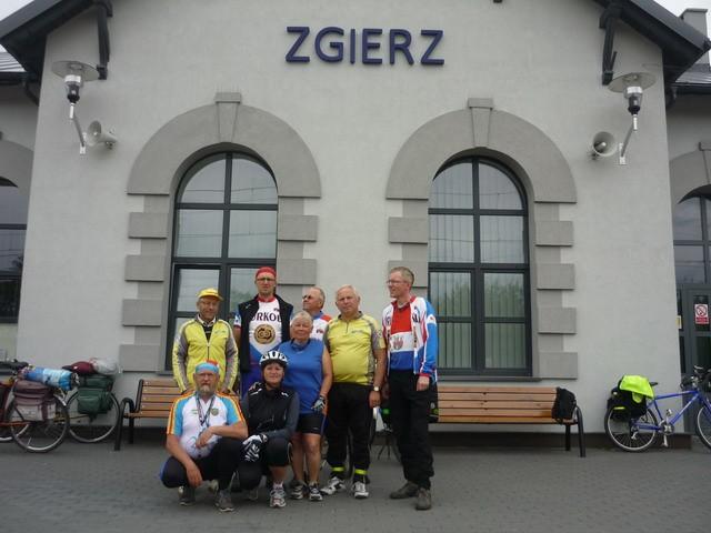 Przed dworcem w Zgierzu