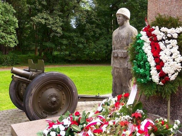 Pomnik Obrońców Modlina