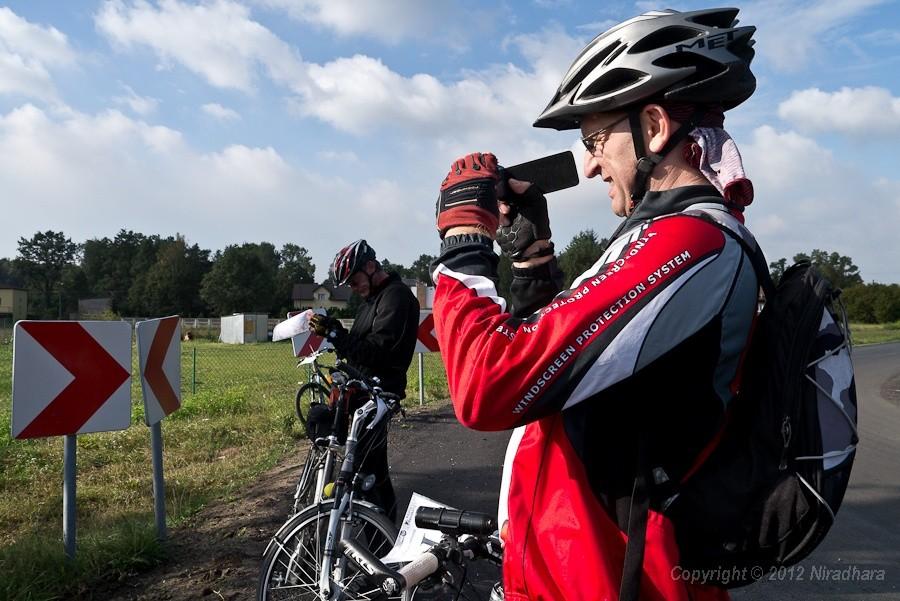 Darek robi dokumentację fotograficzną PKO3