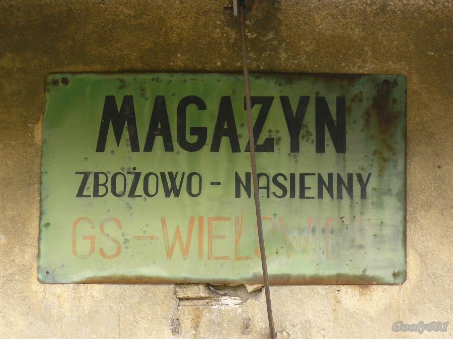 Magazyn - dawna synagoga.