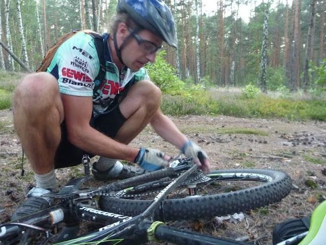 A Dżeremu udało się zerwać łańcuch i wróciliśmy już po zmierzchu :)
