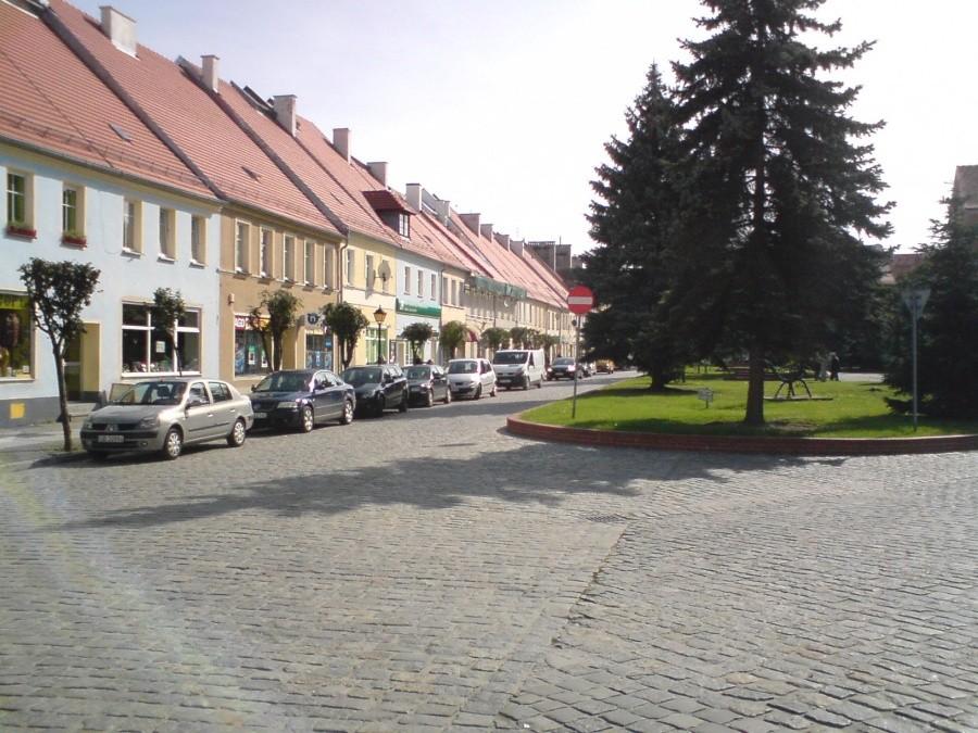 Rynek w Lewinie Brzeskim