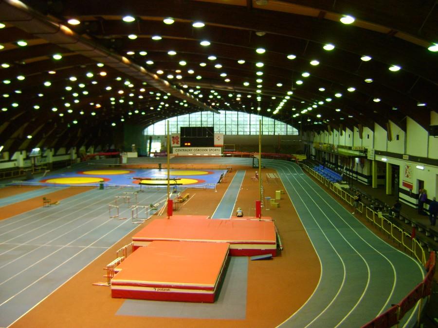 Hala lekkoatletyczna w Spale na terenie Centralnego Ośrodka Sportu